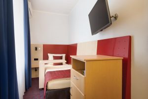 Preiswertes ECO Hotelzimmer im Ramada Hotel Frankfurt, Einzelzimmer, Preisbewusst.